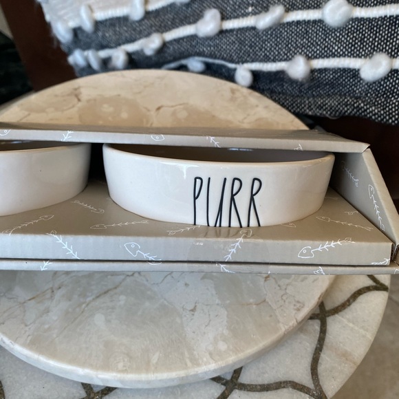 ❌SOLD❌. Rae Dunn Cat Bowl Set - Picture 5 of 5